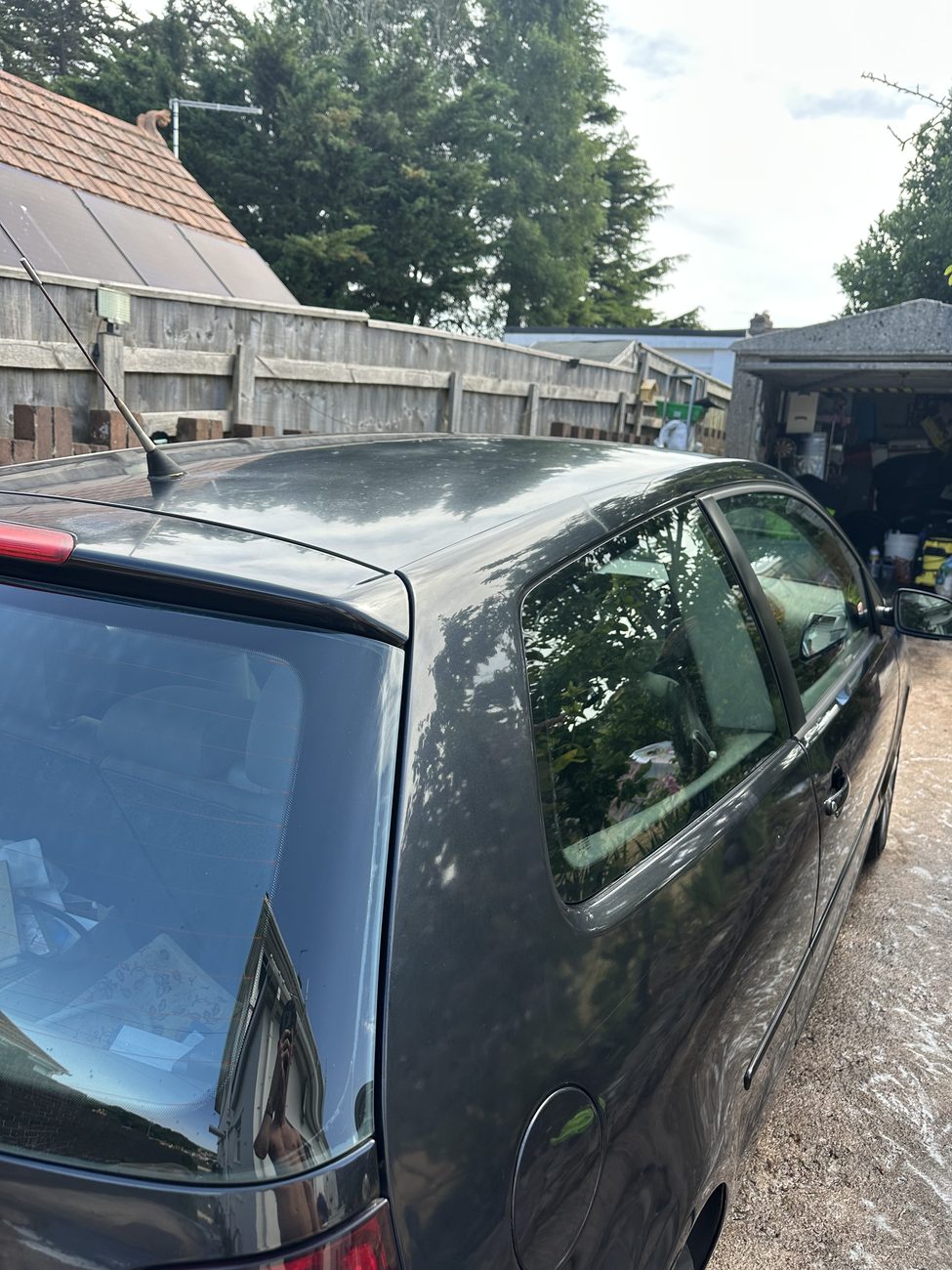 Volkswagen side paintwork glossy after polishing