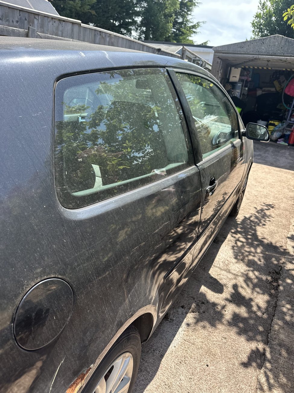 Volkswagen side paintwork dull and dusty before
